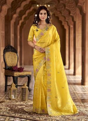Attrective These Party Wear Saree in Fine Colored.These Saree Are Gold Crunchy Silk And Blouse is Gold Crunchy Silk Fabricated.Its Beautified With Designer Multy Thread Embroidery Patch,Cut Work.