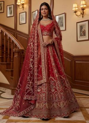 For A Fancy Designer Look,Grab These Lehenga Choli With 2 Dupatta in Fine Colored.These Lehenga And Choli Are Gadhwal Silk And Dupatta Are Fabricated On Net Pair.Its Beautified With Fancy Chapat Jari,Sequance,Thread Embroidery,Fancy Lace Work. 