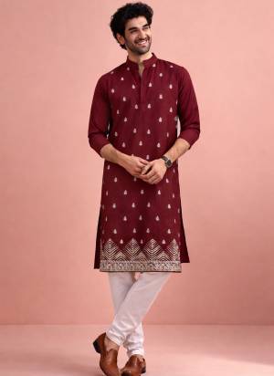 For A Festive And Party Wear,Attractive These Readymade Kurta With Payjama in Fine Colored.These Kurta is Fabricated On Velvet And Art Silk Bottom With Designer Embroidery Work.Buy Now.
