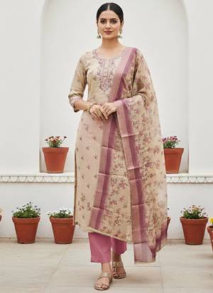 Attractive These Suit in Fine Colored Pair With Bottom And Dupatta.These Top Are Lilen Cotton And Dupatta Are Fabricated On Lilen Cotton Pair With Rayon Bottom.Its Beautified With Designer Printed, Hand Work.
