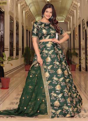For A Designer Look,Grab These Lehenga Choli in Fine Colored.These Lehenga And Blouse Are Fabricated On Mulberry Silk Pair With Dupatta Are Soft Net.Its Beautified With Dori,Jari,Sequance Embroidery Work.