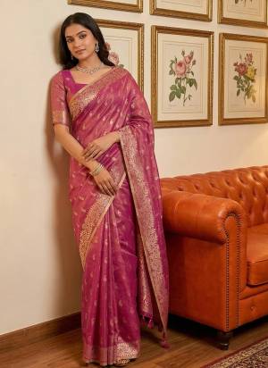 Attractive These Fastive And Party Wear Saree in Fine Colored.These Saree And Blouse is Fabricated On Tissue Silk.Its Beautified With Woven Jacquard Jari Designer.