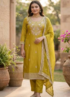 Looking These Suit in Fine Colored Pair With Bottom And Dupatta.These Top Are P V Cotton And Dupatta Are Fabricated On Nazmin Pair With Rayon Bottom.Its Beautified With Designer Embroidery,Hand Work.
