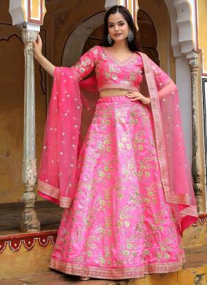 For A Designer Look,Grab These Lehenga Choli in Fine Colored.These Lehenga And Blouse Are Fabricated On Slub Silk Pair With Dupatta Are Soft Net.Its Beautified With Jari,Dori,,Sequance Embroidery Work.