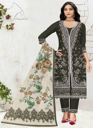Looking These Party Wear Designer Suits in Fine Colored Pair With Dupatta.These Top Are Cotton And Dupatta Are Fabricated On Chanderi Pair With Crepe Bottom.Its Beautified With Designer Embroidery Work With Printed Dupatta.