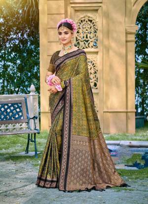 Looking These Fastive And Party Wear Saree in Fine Colored.These Saree And Blouse is Fabricated On Soft Silk.Its Beautified With Woven Jacquard Designer.