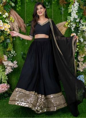 For A Designer Look,Grab These Lehenga Choli in Fine Colored.These Lehenga And Blouse Are Fabricated On Georgette Pair With Dupatta Are Georgette.Its Beautified With Designer Jari,Sequance Embroidery Work.