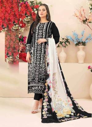 Looking These Party Wear Designer Suits in Fine Colored Pair With Dupatta.These Top Are Cotton And Dupatta Are Fabricated On Chanderi Pair With Cotton Bottom.Its Beautified With Designer Embroidery Work With Printed Dupatta.