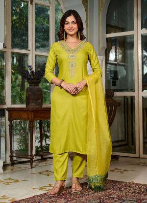 Garb These Readymade Suit in Fine Colored Pair With Bottom And Dupatta.These Top And Bottom Are Fabricated On Viscose Rayon Pair With Organza Dupatta.Its Beautified With Designer Embroidery Work.