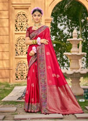 Looking These Fastive And Party Wear Saree in Fine Colored.These Saree And Blouse is Fabricated On Soft Silk.Its Beautified With Woven Jacquard Designer.