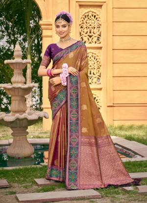 Looking These Fastive And Party Wear Saree in Fine Colored.These Saree And Blouse is Fabricated On Soft Silk.Its Beautified With Woven Jacquard Designer.