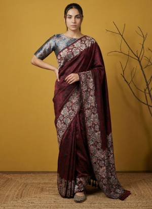Attractive These Party Wear Fancy Saree in Fine Colored.These Saree And Blouse is Fabricated On Soft Silk.Its Beautified With Woven Pallu Border Designer, Floral Printed.