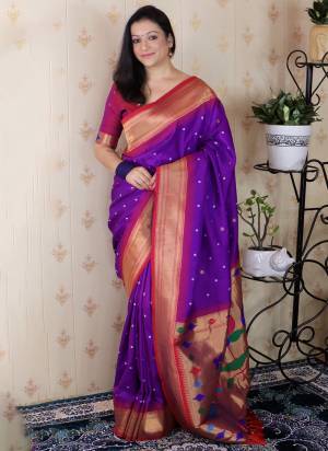 Garb These Party Wear Saree in Fine Colored.These Saree And Blouse is Fabricated On Soft Silk.Its Beautified With Weaving Bandhani Jari,Paithani Meenakari Pallu Designer.