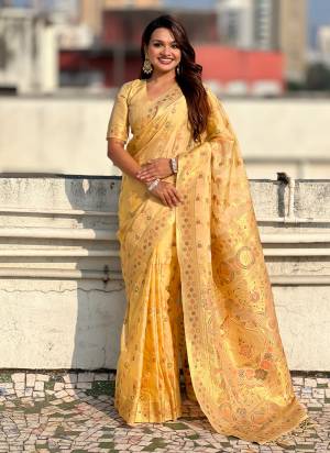 Attractive These Party Wear Fancy Saree in Fine Colored.These Saree And Blouse is Fabricated On Kora Silk.Its Beautified With Woven Laheriya Meenakari Designer.