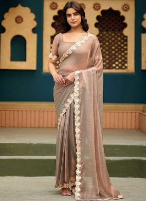 Looking These Party Wear Ready To Wear Saree in Fine Colored.These Saree Are Chiffon And Blouse is Chiffon Fabricated.Its Beautified With Solid Designer With Lace Border.
