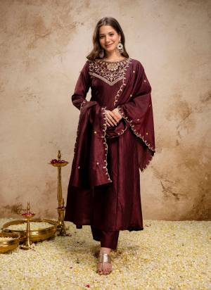 Garb These Suit in Fine Colored Pair With Bottom And Dupatta.These Top Are Vichitra Silk And Bottom Are Fabricated On Vichitra Silk Pair With Vichitra Silk Dupatta.Its Beautified With Designer Embroidery Work.