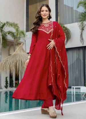 Garb These Suit in Fine Colored Pair With Bottom And Dupatta.These Top Are Vichitra Silk And Bottom Are Fabricated On Vichitra Silk Pair With Vichitra Silk Dupatta.Its Beautified With Designer Embroidery Work.