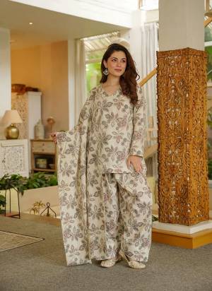 Garb These Beautiful Looking Readymade Plazzo Suits.These Top Are Cambric Cotton And Bottom is Fabricated On Cambric Cotton And Cotton Dupatta.Its Beautified With Designer Digital Printed.