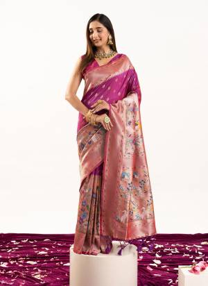 Looking These Festive Wear Saree in Fine Colored.These Saree And Blouse is Fabricated On Banarasi Silk.Its Beautified With Woven Jari Designer Meenakari Rich Paithani Pallu.