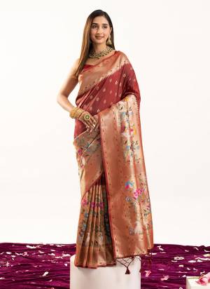 Looking These Festive Wear Saree in Fine Colored.These Saree And Blouse is Fabricated On Banarasi Silk.Its Beautified With Woven Jari Designer Meenakari Rich Paithani Pallu.