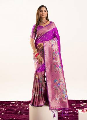 Looking These Festive Wear Saree in Fine Colored.These Saree And Blouse is Fabricated On Banarasi Silk.Its Beautified With Woven Jari Designer Meenakari Rich Paithani Pallu.