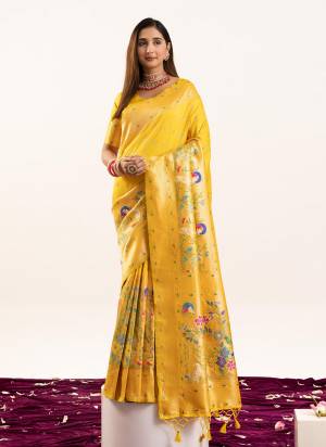 Looking These Festive Wear Saree in Fine Colored.These Saree And Blouse is Fabricated On Banarasi Silk.Its Beautified With Woven Jari Designer Meenakari Rich Paithani Pallu.