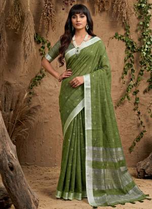 Saree swag is always in style Grab These Beautiful Colored Linnen Cotton Fabricated Saree.