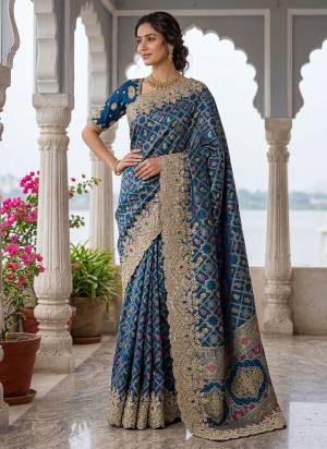 Buy These Pretty Colored Heavy Designer Look Saree For Upcoming Wedding Season.