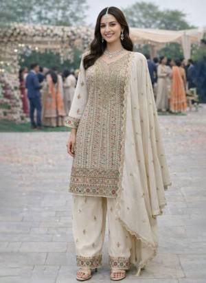  Looking These Party Wear Plazzo Suit in Fine Colored Pair With Dupatta.These Top,Bottom And Dupatta Are Georgette Fabricated.Its Beautified With Designer Heavy Embroidery,Zarkan Work.