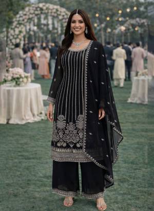  Looking These Party Wear Plazzo Suit in Fine Colored Pair With Dupatta.These Top,Bottom And Dupatta Are Georgette Fabricated.Its Beautified With Designer Heavy Embroidery Work.