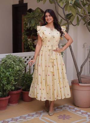 Attactive These Beautiful Looking Readymade Long Kurti.These Kurti Are Cotton Fabricated.Its Beautified With Designer Embroidery Work.