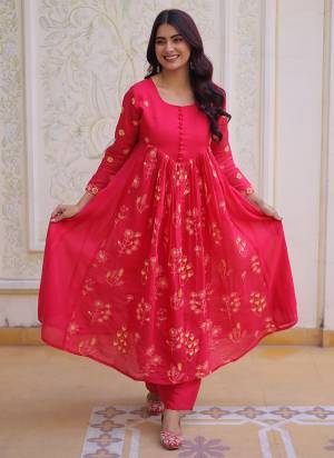 Garb These Beautiful Looking Readymade Top With Bottom.These Top Are Mal Chander And Bottom Are Mal Roman Silk Fabricated.Its Beautified With Designer Embroidery Work.