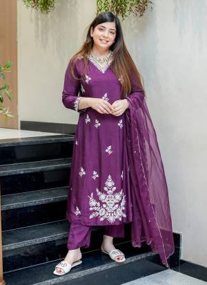 Garb These Suit in Fine Colored Pair With Bottom And Dupatta.These Top Are Muslin And Bottom Are Fabricated On Muslin Pair With Muslin Dupatta.Its Beautified With Designer Embroidery Work.