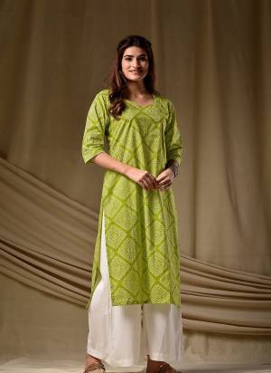 Attrective Looking These Beautiful Looking Readymade Long Kurti.These Kurti Are Cambric Cotton Fabricated.Its Beautified With Designer Digital Printed.