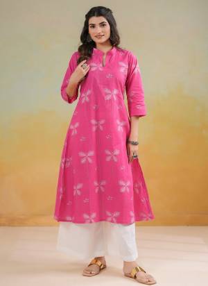 Attrective Looking These Beautiful Looking Readymade Long Kurti.These Kurti Are Cambric Cotton Fabricated.Its Beautified With Designer Digital Printed.