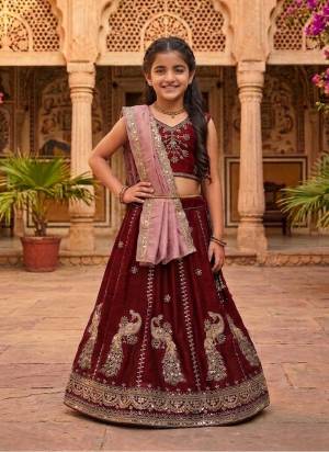 For A Designer Look,Grab These Kidswear Readymade Lehenga Choli in Fine Colored.These Lehenga And Choli Are Fabricated On Vichitra Silk Pair With Vichitra Silk Dupatta.Its Beautified With Designer Embroidery Work.