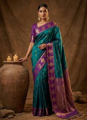 Attractive These Fastive And Party Wear Saree in Fine Colored.These Saree And Blouse is Fabricated On Soft Silk.Its Beautified With Woven Jari Designer.