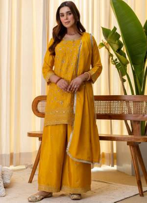 Attractive These Beautiful Readymade Suits With Dupatta.These Suit is Fabricated On Top Are Silk Blend And Bottom Are Silk Blend And Silk Blend Dupatta .Its Beautified With Designer Embroidery Work.