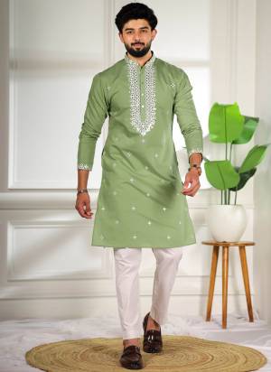 For A festive And Party Wear,Looking These Readymade Kurta With Payjama in Fine Colored.These Kurta is Fabricated On Cotton And Art Silk Bottom With Designer Mirror,Thread Embroidery Work.Buy Now.