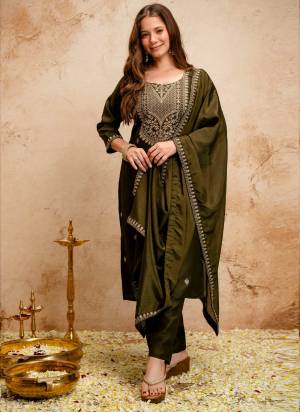 Looking These Suit in Fine Colored Pair With Bottom And Dupatta.These Top Are Chanderi Viscose And Bottom Are Fabricated On Chanderi Viscose Pair With Chanderi Viscose Dupatta.Its Beautified With Designer Embroidery Work.