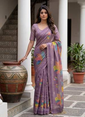 Garb These Fastive And Party Wear Saree in Fine Colored.These Saree And Blouse is Fabricated On Virana Silk.Its Beautified With Designer Printed With Dori Work.