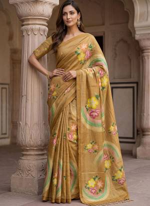 Garb These Fastive And Party Wear Saree in Fine Colored.These Saree And Blouse is Fabricated On Virana Silk.Its Beautified With Designer Printed With Dori Work.
