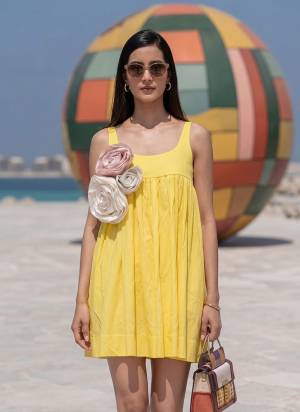 Looking These Beautiful Looking Party Wear Readymade Western Crop Top .These Top Are Cotton Fabricated.Its Beautified With Fancy Solid Desiner .