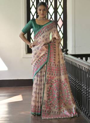 Attractive These Festive And Party Wear Saree in Fine Colored.These Saree And Blouse is Fabricated On Tussar Silk.Its Beautified With Traditional Madhubani Printed Designer.