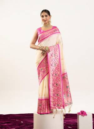 Garb These Festive And Party Wear Saree in Fine Colored.These Saree And Blouse is Fabricated On Banarasi Silk.Its Beautified With Traditional Paithani Meenakari Woven Designer.