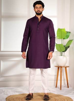 For A festive And Party Wear,Looking These Readymade Kurta With Payjama in Fine Colored.These Kurta is Fabricated On Cotton And Art Silk Bottom With Designer Thread,Sequance Embroidery Work.Buy Now.