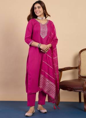 Garb These Beautiful Readymade Suits With Dupatta.These Suit is Fabricated On Top Are Cotton Blend And Bottom Are Cotton Blend And Silk Dupatta .Its Beautified With Designer Embroidery Work.