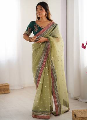 Garb These Fancy Party Wear Saree in Fine Colored.These Saree Are Banarasi Crush And Blouse is Diamond Silk Fabricated.Its Beautified With Codding,Sequance Embroidery Lace Work.