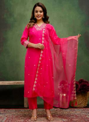 Looking These Beautiful Party Wear Readymade Suits With Dupatta.These Suit is Fabricated On Top And Bottom Are Silk Blend And Organza Dupatta .Its Beautified With Designer Embroidery Work.