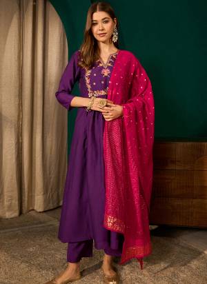 Garb These Suit in Fine Colored Pair With Bottom And Dupatta.These Top Are Silk Slub And Bottom Are Fabricated On Silk Slub Pair With Viscose Jacquard Dupatta.Its Beautified With Designer Embroidery Work.